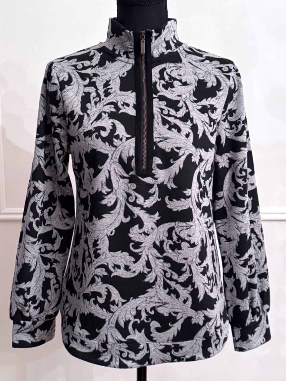 Soft Surroundings Petite PS Black Silver Baroque Print Mock Neck Qtr Zip Stretch